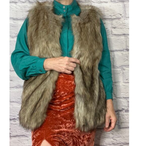 NWT LOFT Glam/Avant Garde/Mobwife/Boho Faux Fur Vest - Picture 2 of 8